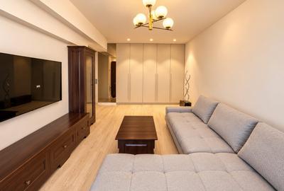 Apartament cu 2 camere decomandat, mobilat în Central