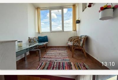 Apartament cu 4 camere decomandat în Lotus