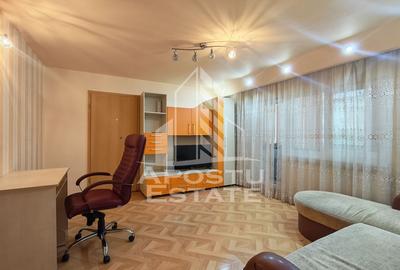 Apartament cu 3 camere semidecomandat, mobilat în Torontalului