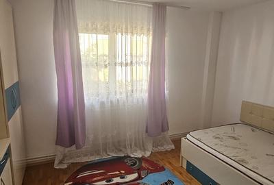 Apartament cu 2 camere semidecomandat în Șcheia