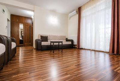 Apartament cu 3 camere semidecomandat, mobilat în Zorilor - 1