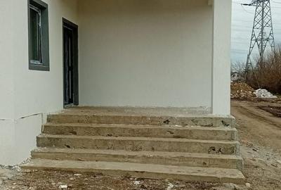Casă cu 4 camere cu Teren 200 Mp în Central - 16