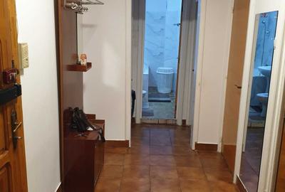 Apartament cu 2 camere semidecomandat în Brâncoveanu