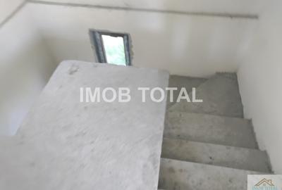 Casă individuală cu 3 camere cu Canalizare în Prundu - 3