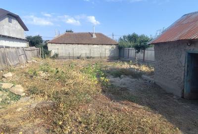 Casă cu 3 camere în Central
