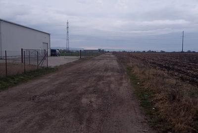 Teren de 3958 mp, în Central - 1