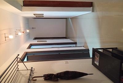 Apartament cu 3 camere decomandat în Ferentari