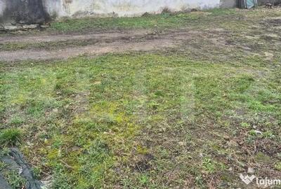 Teren de 560 mp, în 14 Mai - 1