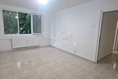 Apartament cu 2 camere decomandat în Drumul Taberei