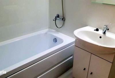 Apartament cu 3 camere semidecomandat în Florești - 9