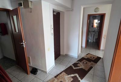 Apartament cu 3 camere decomandat în Noua - 7