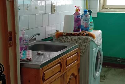 Apartament cu 2 camere decomandat în Micro 6