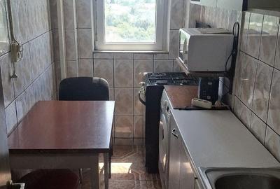 Apartament cu 2 camere decomandat, mobilat în Drumul Taberei