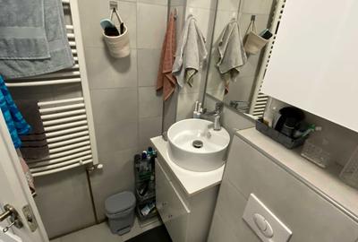 Apartament cu 2 camere decomandat în Micro 14 - 2