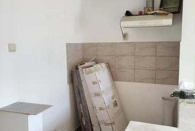 Garsonieră decomandată în Roman