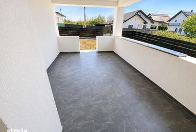 Casă cu 3 camere cu Teren 450 Mp în Podu Roș