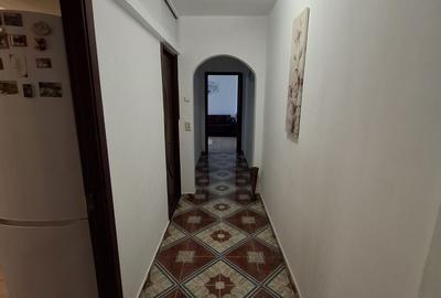 Apartament cu 3 camere semidecomandat în Central - 3