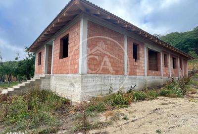 Casă cu 4 camere decomandat în Tomnatic - 2