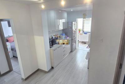 Apartament cu 2 camere decomandat în Far
