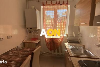 Apartament cu 3 camere decomandat în Cetate