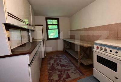 Casă cu 3 camere cu Teren 3328 Mp în Hondol