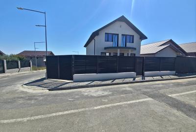 Casă cu 5 camere cu Teren 210 Mp în Valu lui Traian