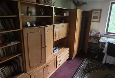 Casă cu 4 camere în Mihoveni