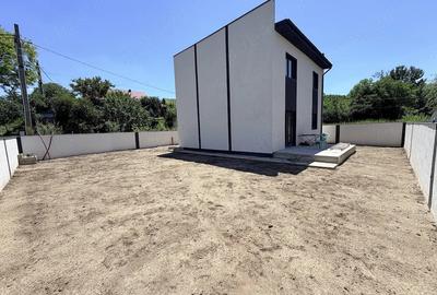 Casă cu 4 camere cu Teren 380 Mp în Mărgineni - 4