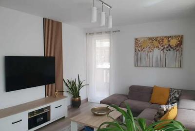 Apartament cu 3 camere decomandat, mobilat în Răcădău