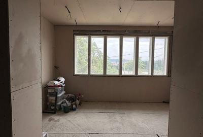 Casă cu 3 camere cu Teren 380 Mp în Central - 2