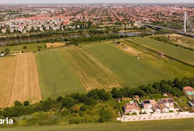 Teren de 4500 mp, în Pârneava - 2