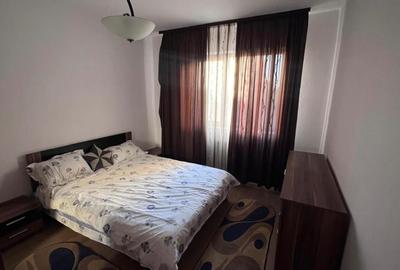 Apartament cu 3 camere, mobilat în Vitan