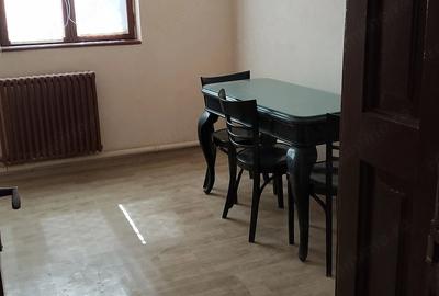 Casă cu 3 camere cu Teren 250 Mp în 1 Decembrie 1918