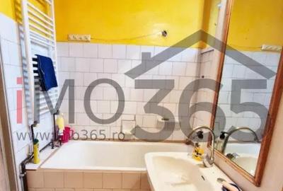 Apartament cu 2 camere decomandat în Craiovei
