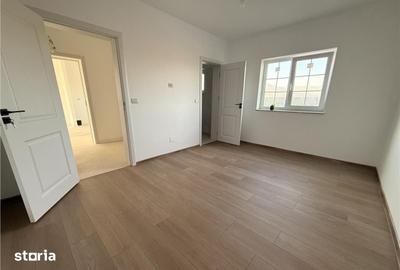 Casă cu 3 camere cu Teren 350 Mp în Sud
