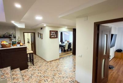 Casă cu 7 camere cu Garaj în Câmpineanca - 11