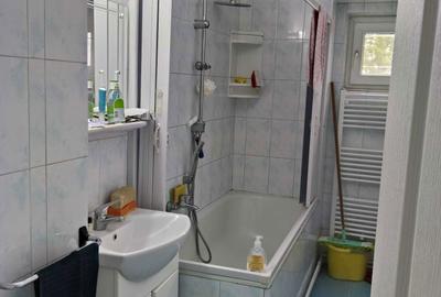 Apartament cu 3 camere semidecomandat în Cornetu - 1