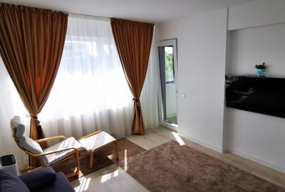 Garsonieră decomandată în Apărătorii Patriei