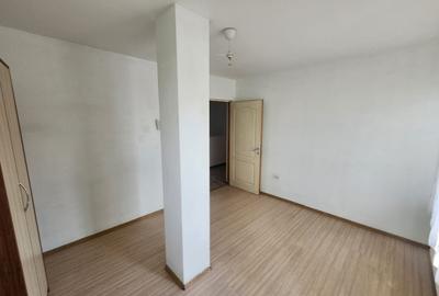 Casă cu Teren 110 Mp în Apărătorii Patriei