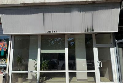 Spațiu comercial, de 121.5 mp, în Mihai Bravu