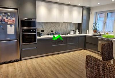 Apartament cu 3 camere decomandat, mobilat în Arhitecților - Calea Cisnădiei