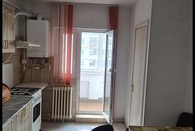 Apartament cu 3 camere decomandat în Central - 2