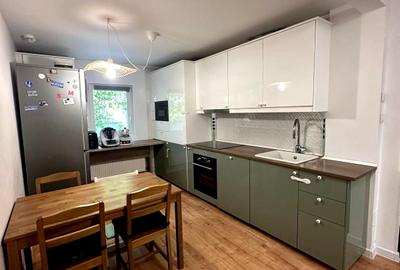 Apartament cu 3 camere decomandat, mobilat în Plopilor