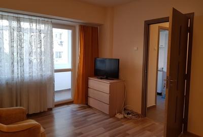 Garsonieră decomandată în Iancului