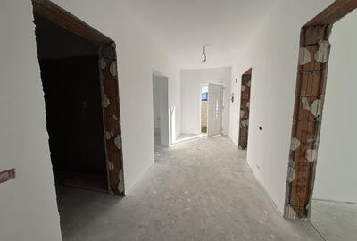 Duplex cu 3 camere cu Canalizare în Dudeștii Noi - 5