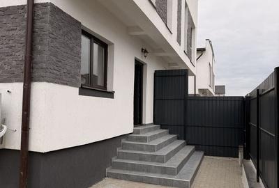 Casă cu 3 camere în Central