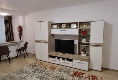 Garsonieră decomandată în Rogerius