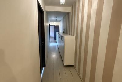 Apartament cu 3 camere decomandat în Dâmbovița
