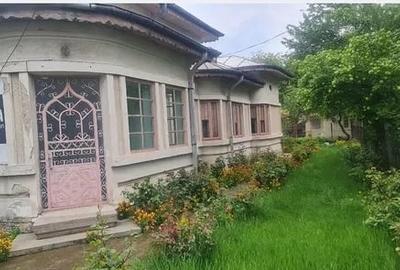Casă cu Teren 600 Mp în Central