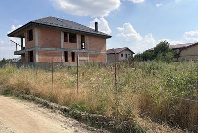 Teren de 545 mp, în Central